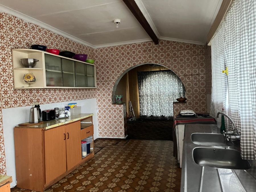  Bedroom Property for Sale in Richmond Estate Western Cape